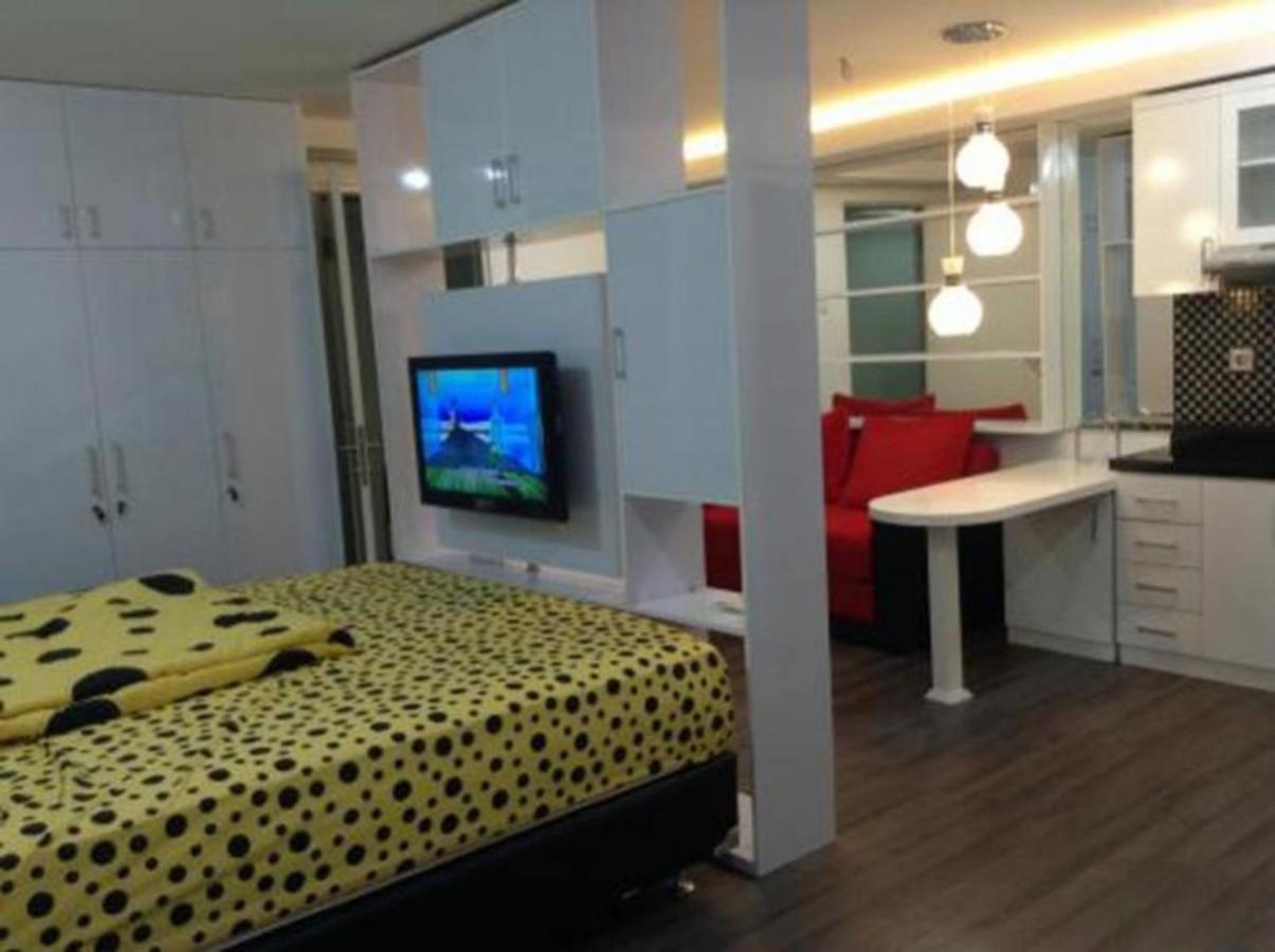 Apartment Gading Nias Residence Giacarta Esterno foto